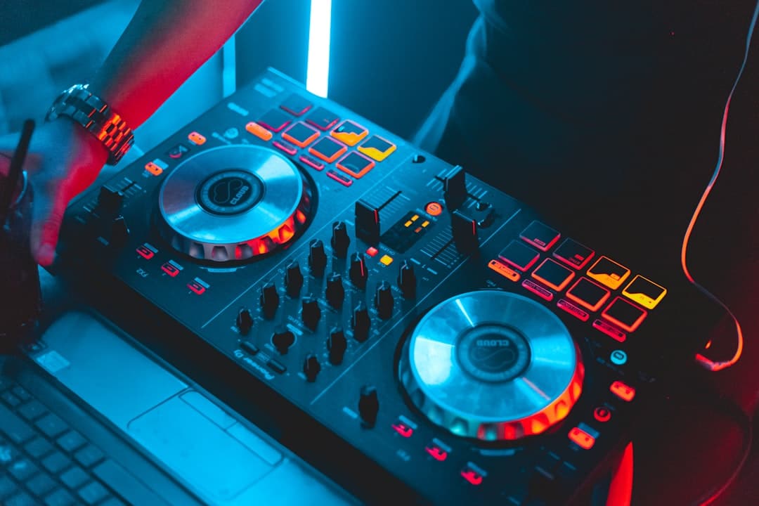 Ultimate Guide to Choosing the Perfect Wedding DJ Package